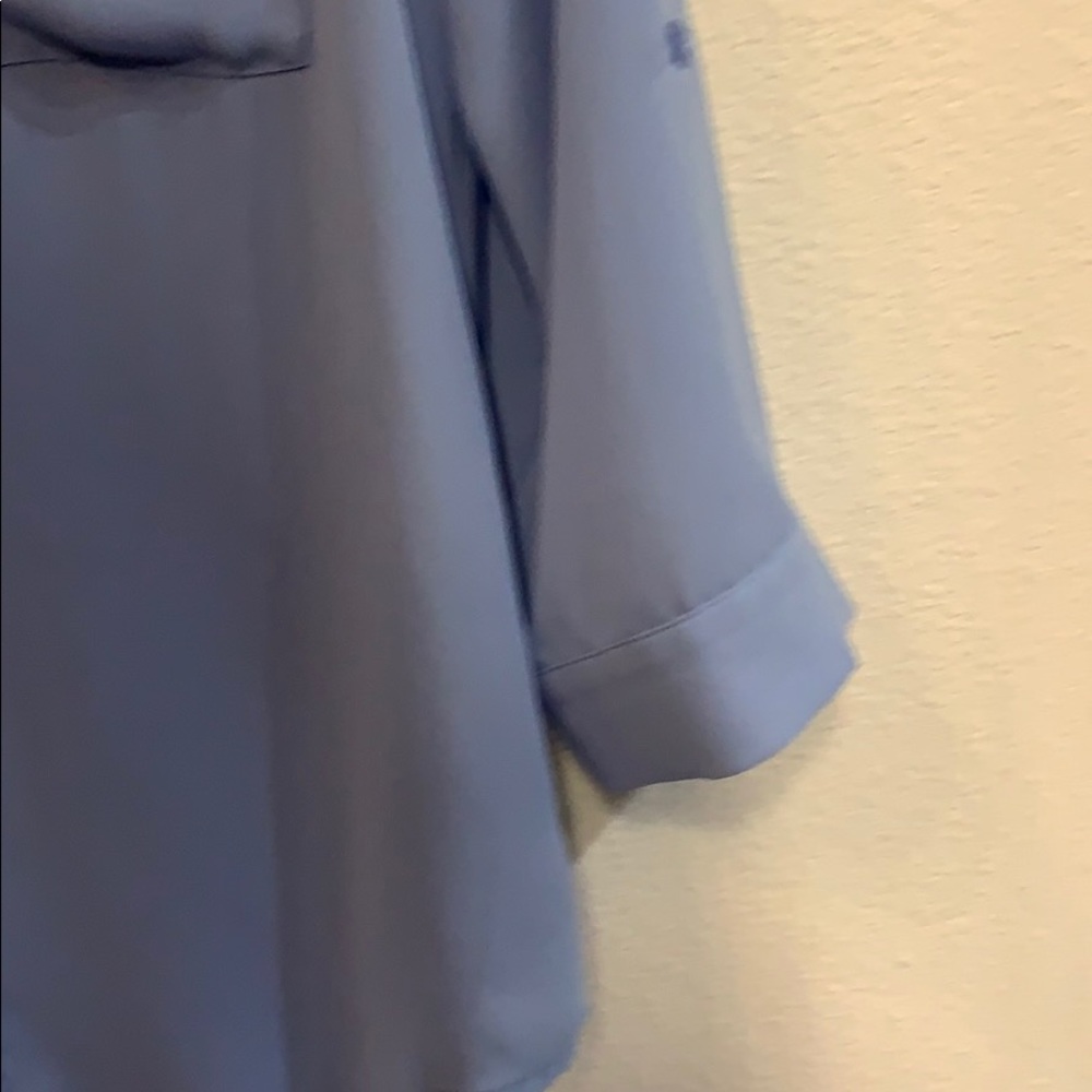 Button up - Picture 2 of 3